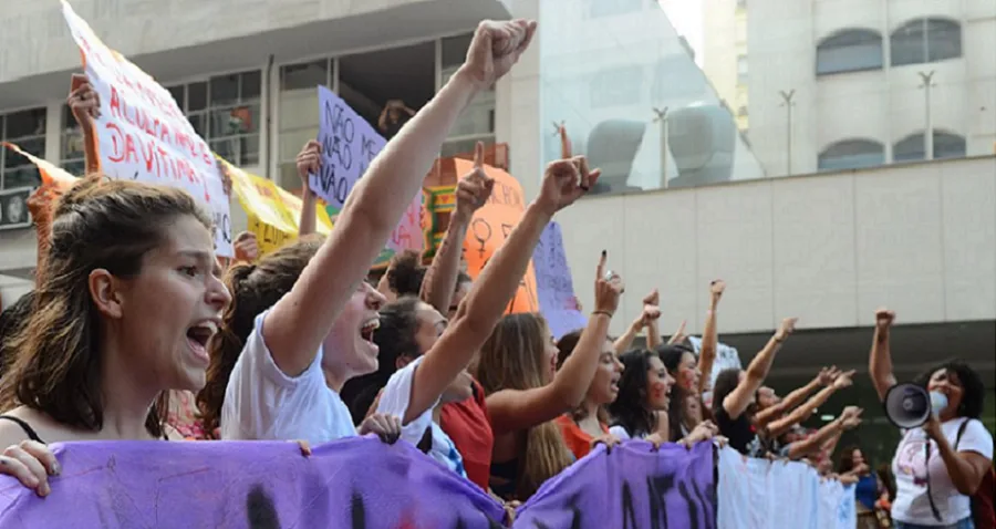Nossa atenção precisa estar voltada às mulheres candidatas