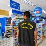 Procon faz ação de orientação em dois shoppings