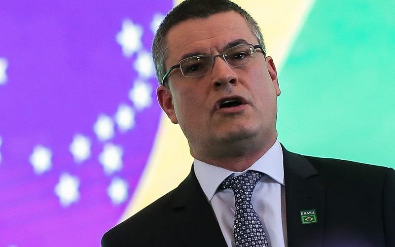 Moro foi surpreendido pela exoneração do diretor da PF