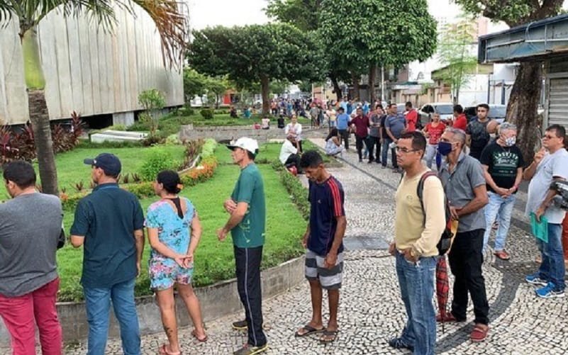 auxílio emergencial fila Misto Brasília