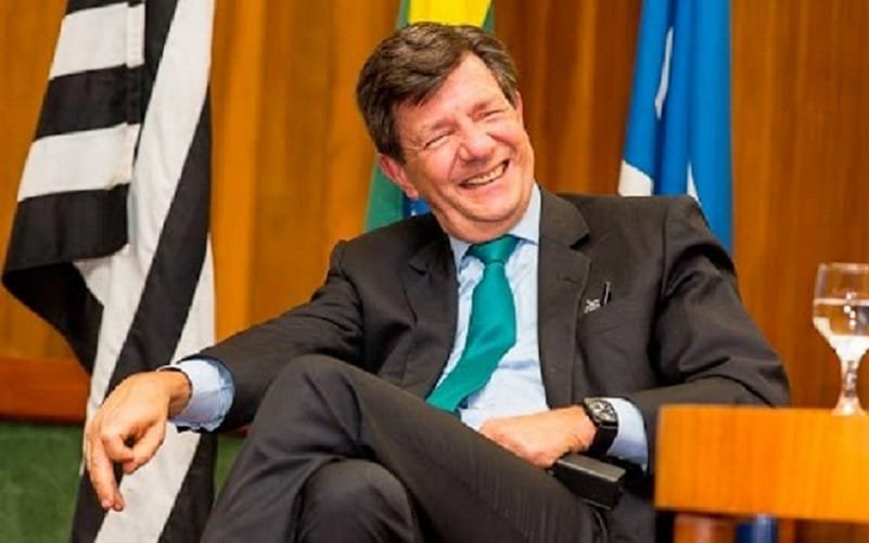 Banqueiro diz que é inevitável que parte das empresas deixe de existir