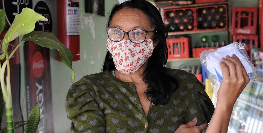 Adriana Maria da Silva é comerciante na Feira Permanente da Estrutural, que passou por um processo de higienização/Lúcio Bernardo Jr./Agência Brasília