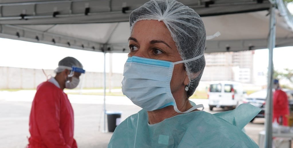 Claudia Beatriz Nogueira, coordenadora do posto de testagem do Covid-19 de Samambaia, que vai atender até o dia 30/Paulo H. Carvalho/Agência Brasília