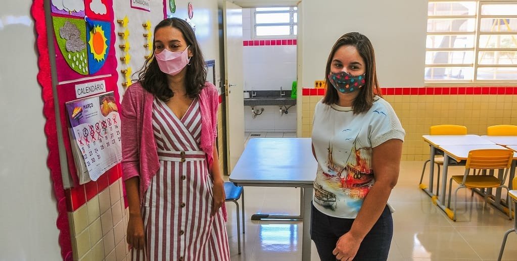 escola - santa maria - Catarina Soares e Fernanda Freitas