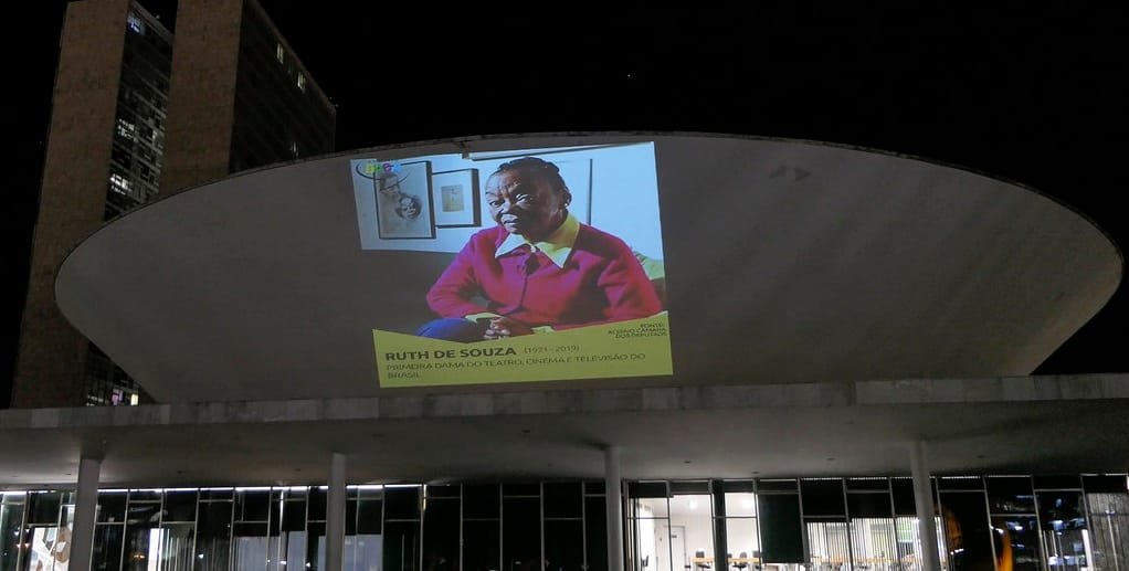 Ruth de Souza cúpula da Câmara