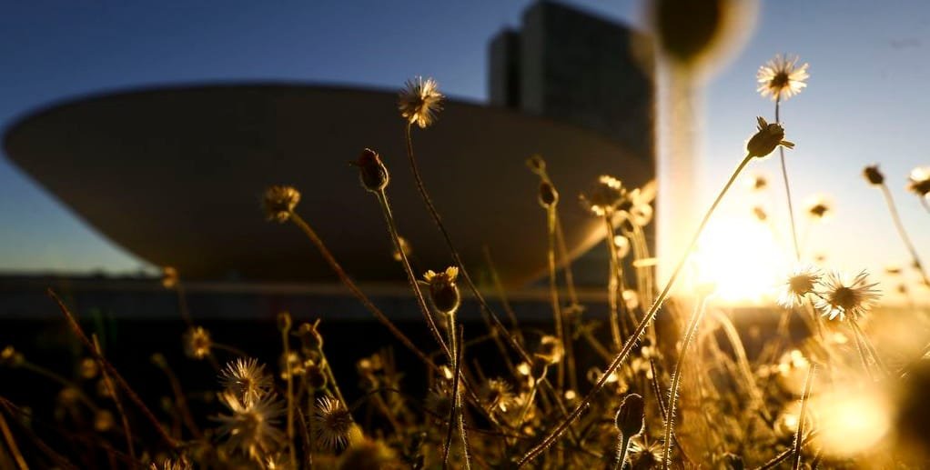 Brasília tempo seco Misto Brasil