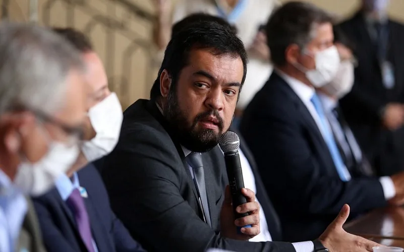 TSE deve decidir hoje pedido de cassação do governador do RJ