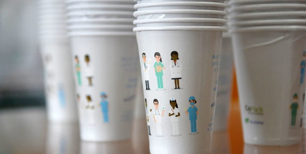 Doação copos descartáveis DF