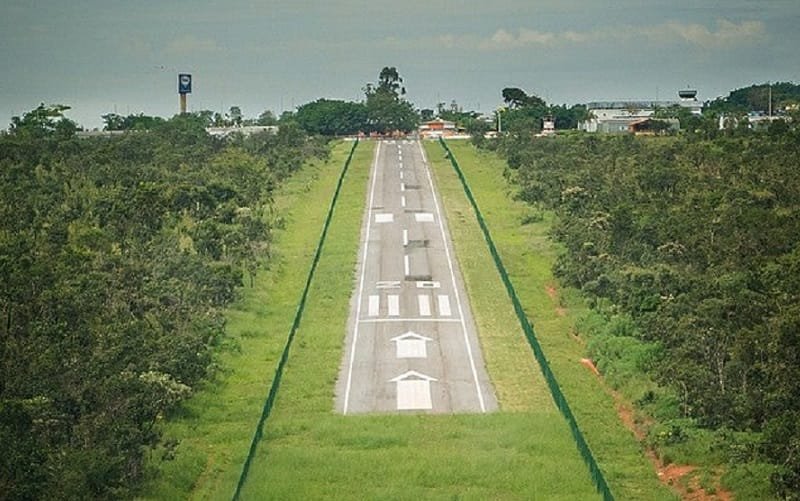Associação terá que retirar pista de pouso de ultraleve no Burle Marx