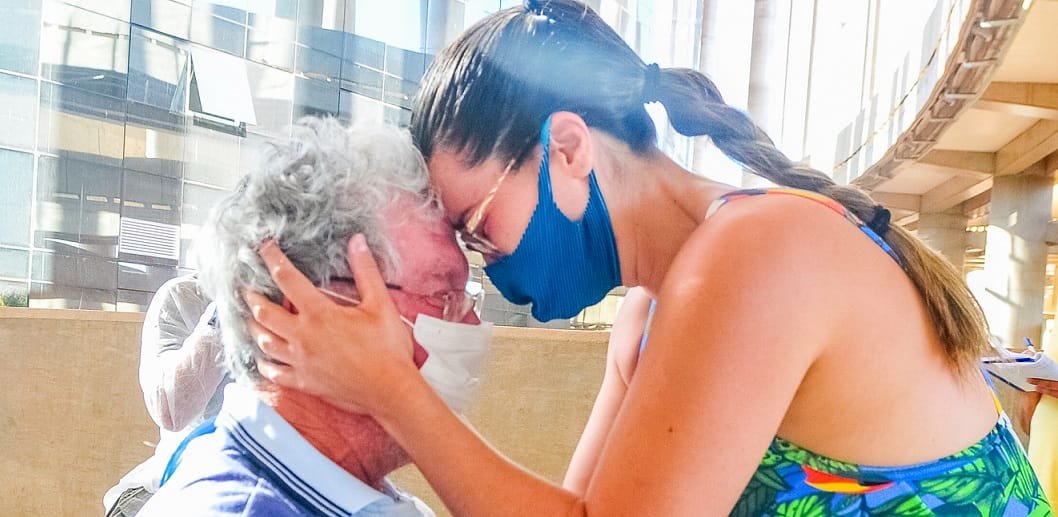 Coronavírus alta João e Priscila