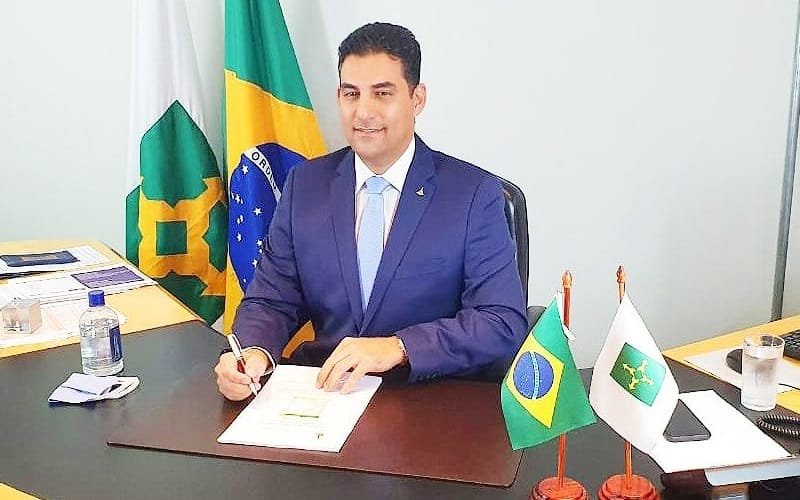 Comércio, serviços e construção civil puxam ofertas de emprego