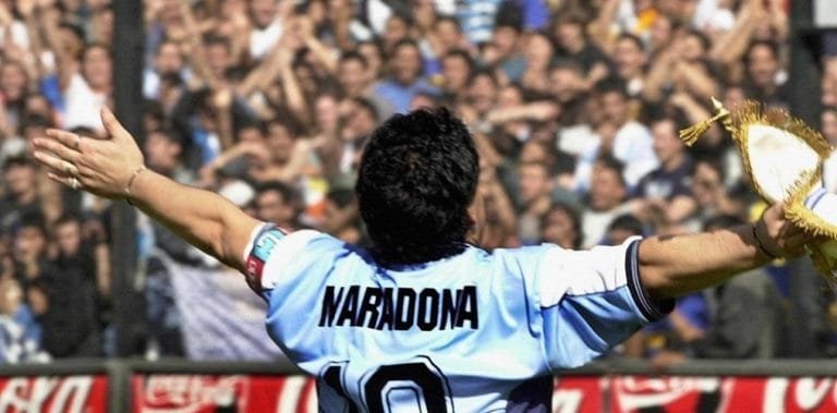 Maradona, o ídolo do futebol argentino, morre aos 60 anos
