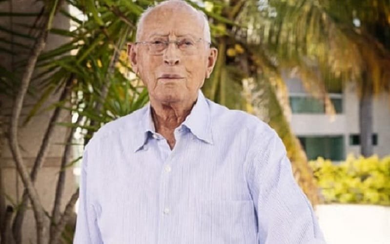 Veterano de 95 anos é o prefeito eleito mais idoso e três têm 21 anos