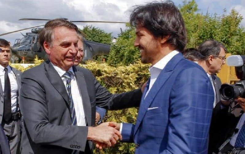 Bolsonaro e o ministro Fábio Faria