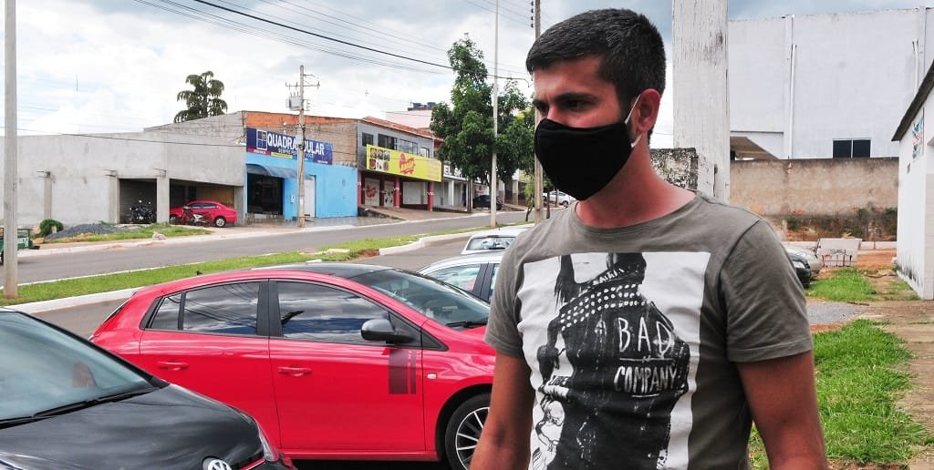 Lucas Alves gostou dos seis novos estacionamentos Avenida Central, Setor Veredas, Incra 8 e, no Setor Norte, Quadra 6, em Brazlândia/Joel Rodrigues/Agência Brasília