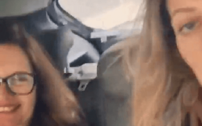 Deputada Bia Kicis garrafinha