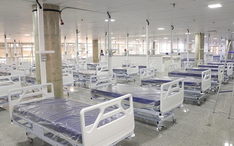 Com atraso de cinco meses, hospital de campanha é inaugurado