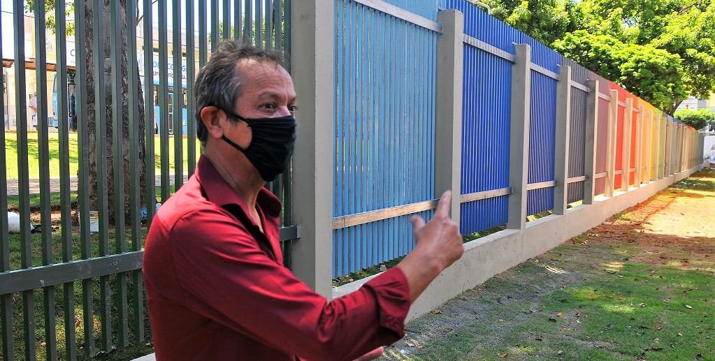 Juscelino Nunes Carvalho, coordenador regional de Ensino de Taguatinga, acompanha o projeto Espaço Cultural/Acácio Pinheiro/Agência Brasília