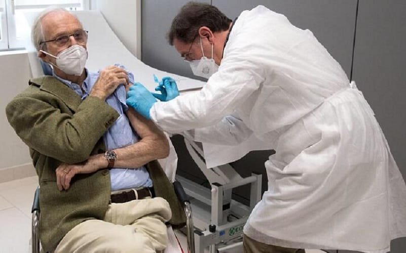 Pandemia já matou 2,3 milhões de pessoas em todo o mundo