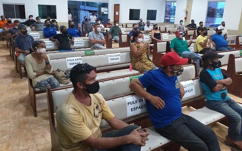 Varjão prepara projeto para a área de desenvolvimento econômico