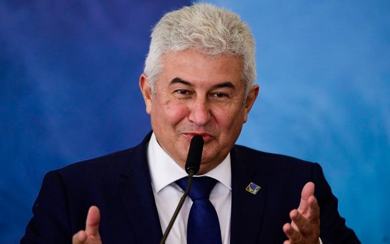 Ministro reitera que foi pego de surpresa com corte de verbas para ciência e tecnologia