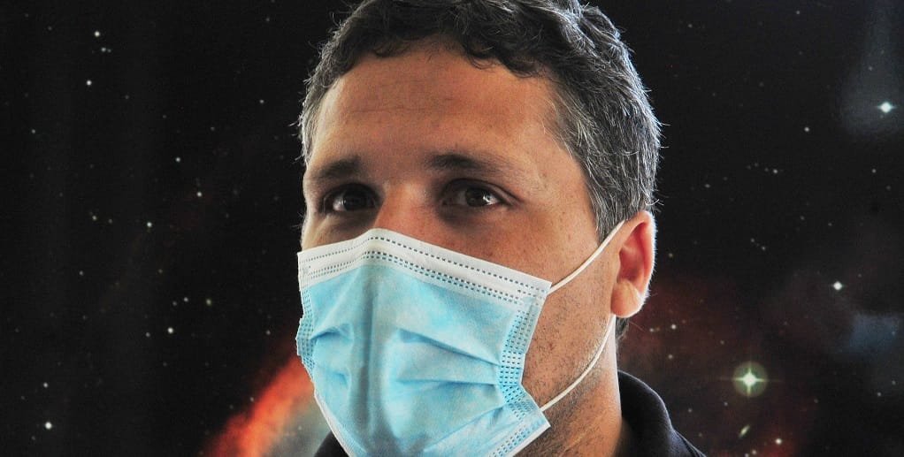 Adalberto Xavier aproveita a reabertura do Planetário de Brasília para conhecer mais sobre o espaço sideral/Joel Rodrigues/Agência Brasília