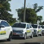 Aprovado crédito para taxistas e motoristas de aplicativo