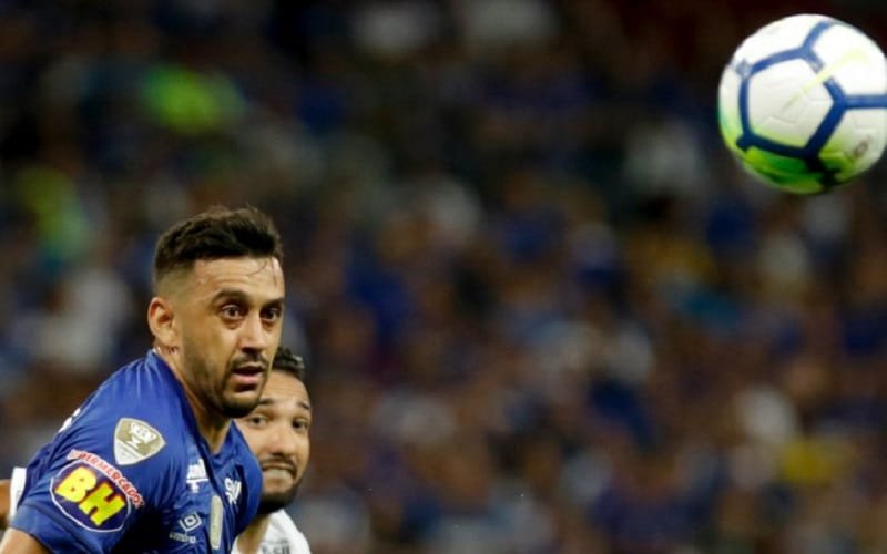 Média salarial dos jogadores de futebol no Nordeste é de R$ 1 mil