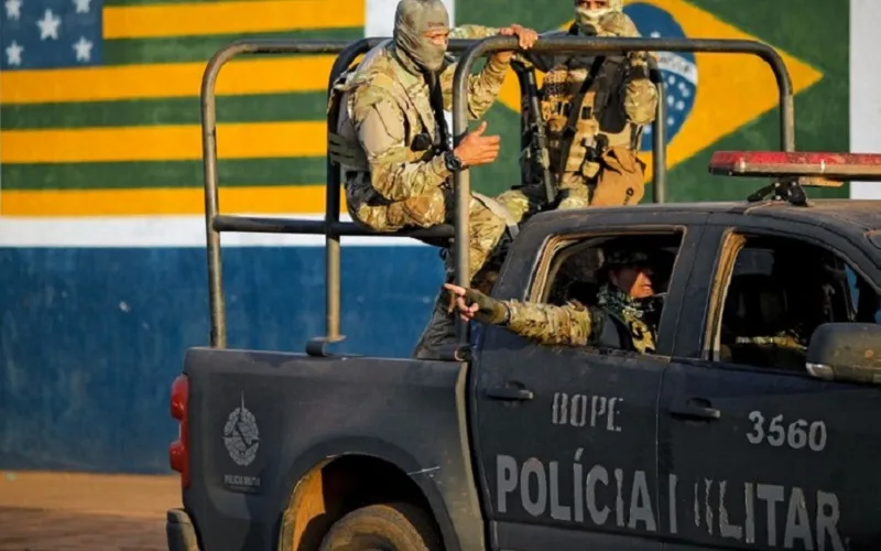 Crime organizado não vence por ser mais forte que o Estado