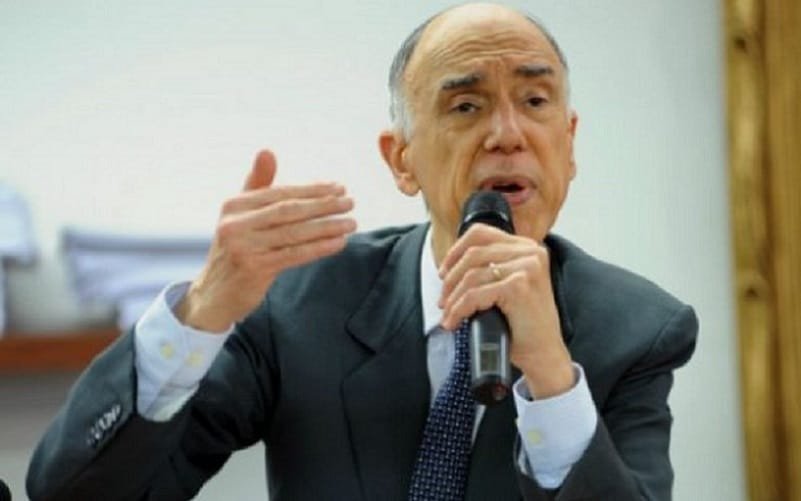 O projeto do lobby que não sai da gaveta