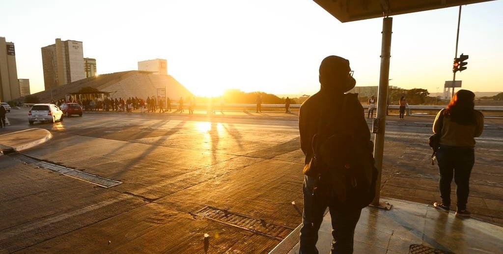 Nascer do Sol plataforma da rodoviária DF