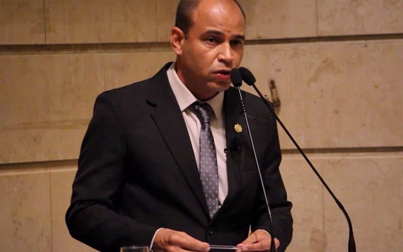 Suplente da ex-deputada Flordelis assume a vaga na Câmara em setembro