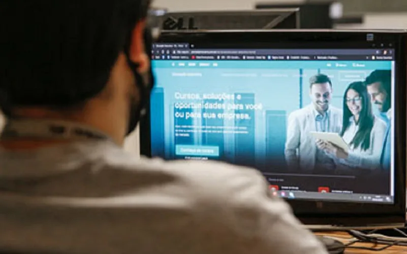 As fotos do seu filho para treinar a IA, isso pode?