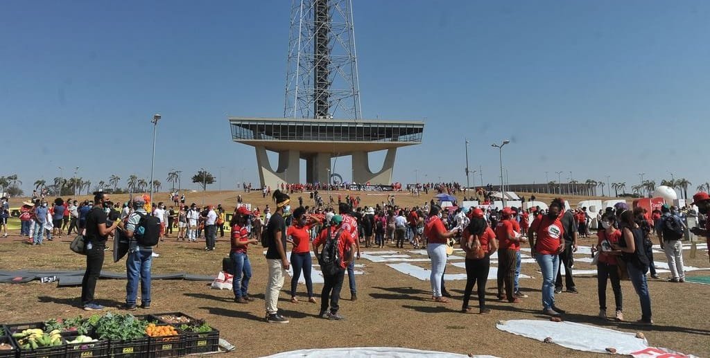 Detalhe da feirinha de produtos de famílias agricultoras na manifestação da oposição contra o governo/Marcelo Casal Júnior/Agência Brasília