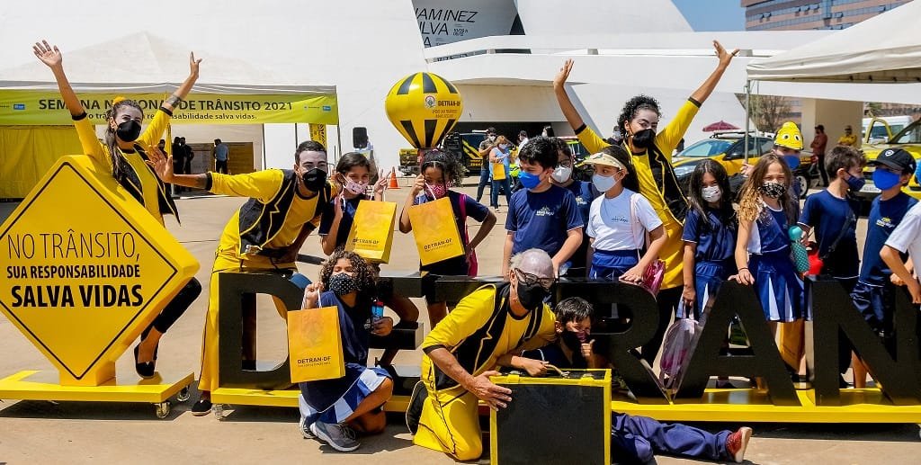 Estudantes e animadores durante a Semana Nacional de Trânsito no Museu Nacional da República/Paulo H. Carvalho/Agência Brasília