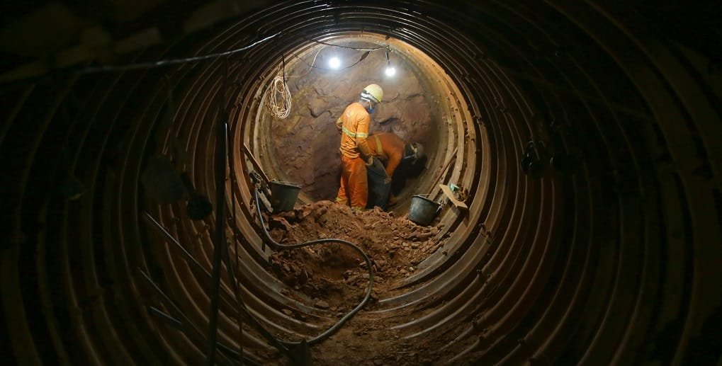 Obra construção de túnel Vicente Pires DF