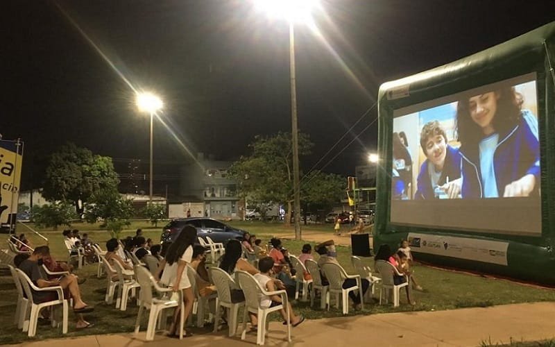 Concertos, shows e cinema no estacionamento do ginásio do Cruzeiro