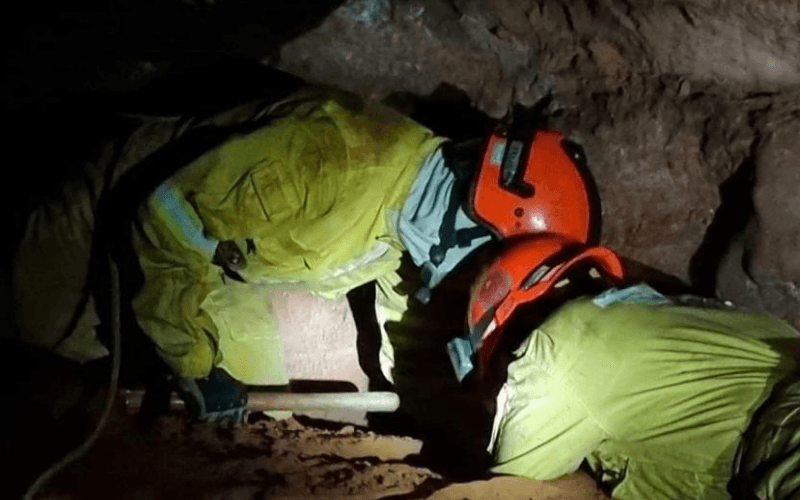 Bombeiros confirmam sete mortes em desabamento de caverna