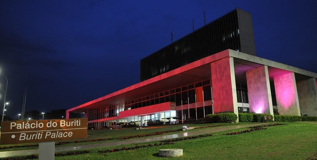 Palácio do Buriti DF Outubro Rosa Misto Brasília