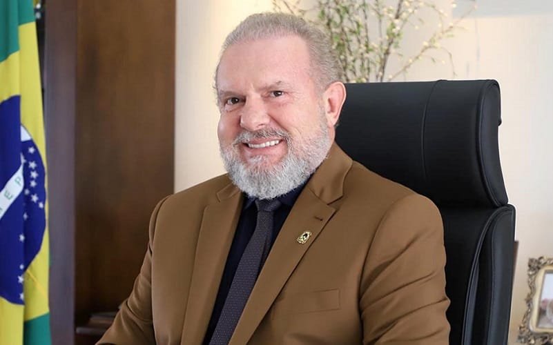 Governador e secretário de Segurança de Tocantins são afastados