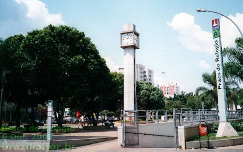Caminhão da Caixa em Taguatinga para negociar dívidas