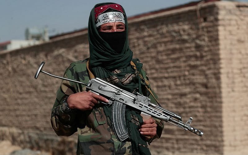 Para o Paquistão, isolar os Talibãs não é a solução