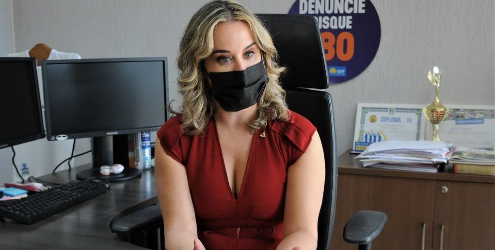 Érika Filippelli é a secretária da Mulher que promete treinar mulheres para que sejam líderes comunitárias/Lúcio Bernardo/Agência Brasília