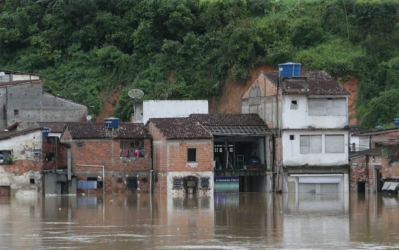 Bahia chuva alagamento Misto Brasília