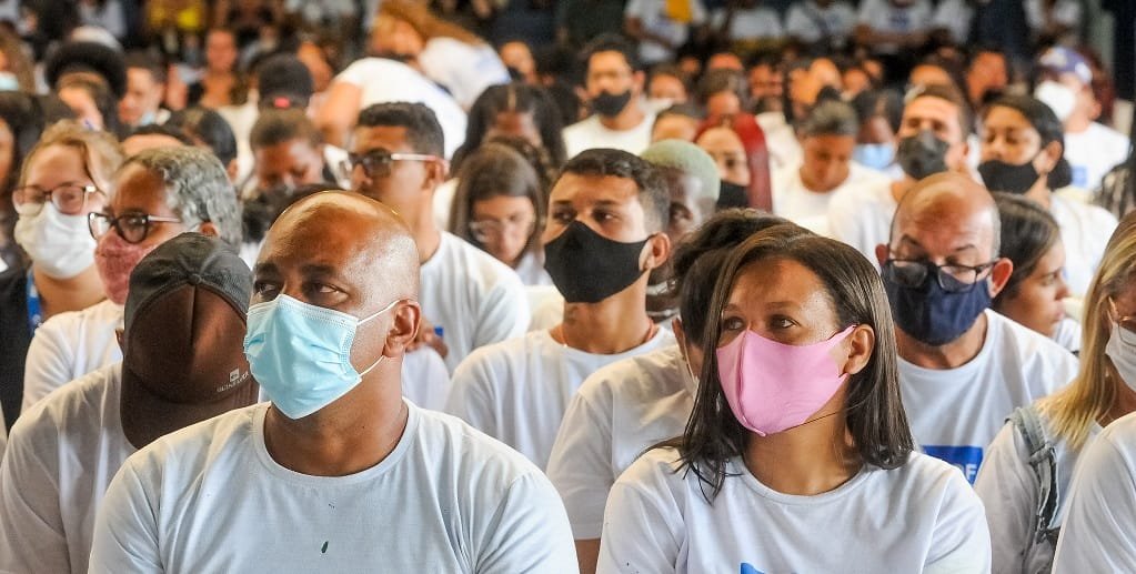 Grupo de 800 alunos recebe o diploma do Renova DF, que neste ano treinou 5 mil trabalhadores/Paulo H. Carvalho/Agência Brasília