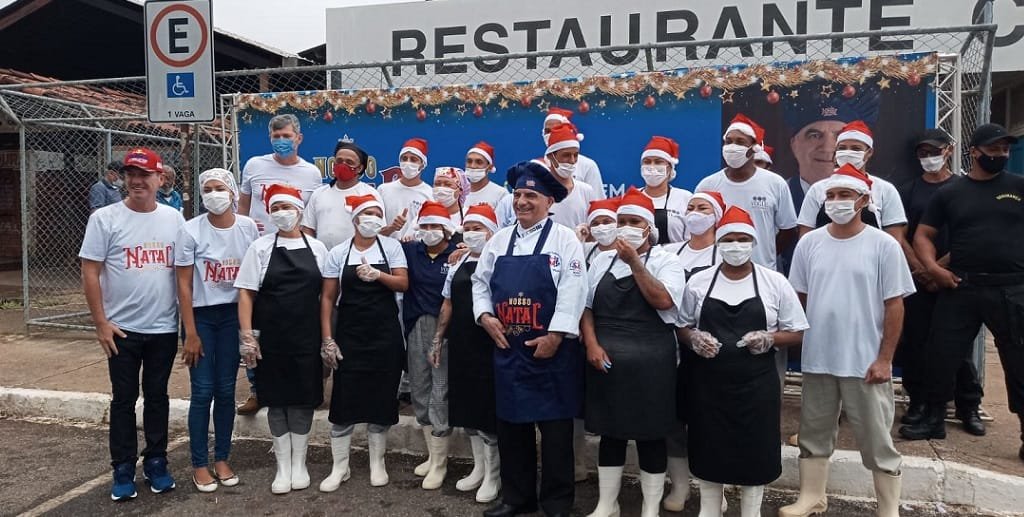 Todo mundo junto e ninguém separado na ceia do Nosso Natal no restaurante comunitário do Paranoá/Divulgação