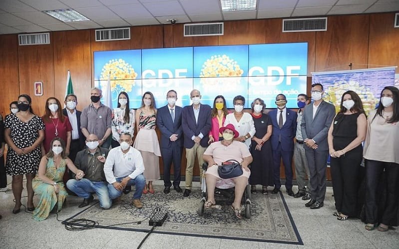 Conselheiros tomam posse na defesa dos direitos humanos