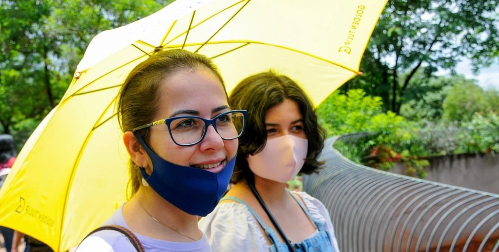 Ruth Lina e sua amiga foram conhecer no final de semana a Torre de TV e o Zoológico de Brasília/Lúcio Bernardo Jr/Agência Brasília