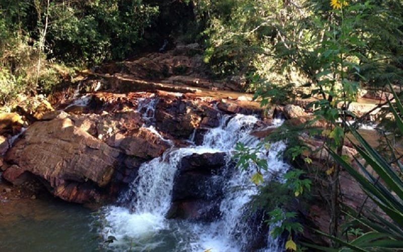 Serrinha do Paranoá DF cachoeira água Misto Brasília