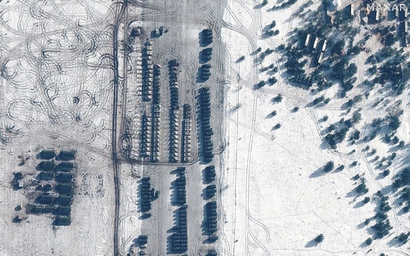 Rússia anuncia que retirou parte das tropas da fronteira